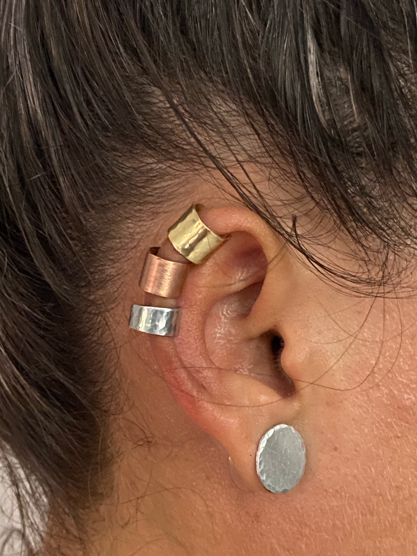 Ear cuff
