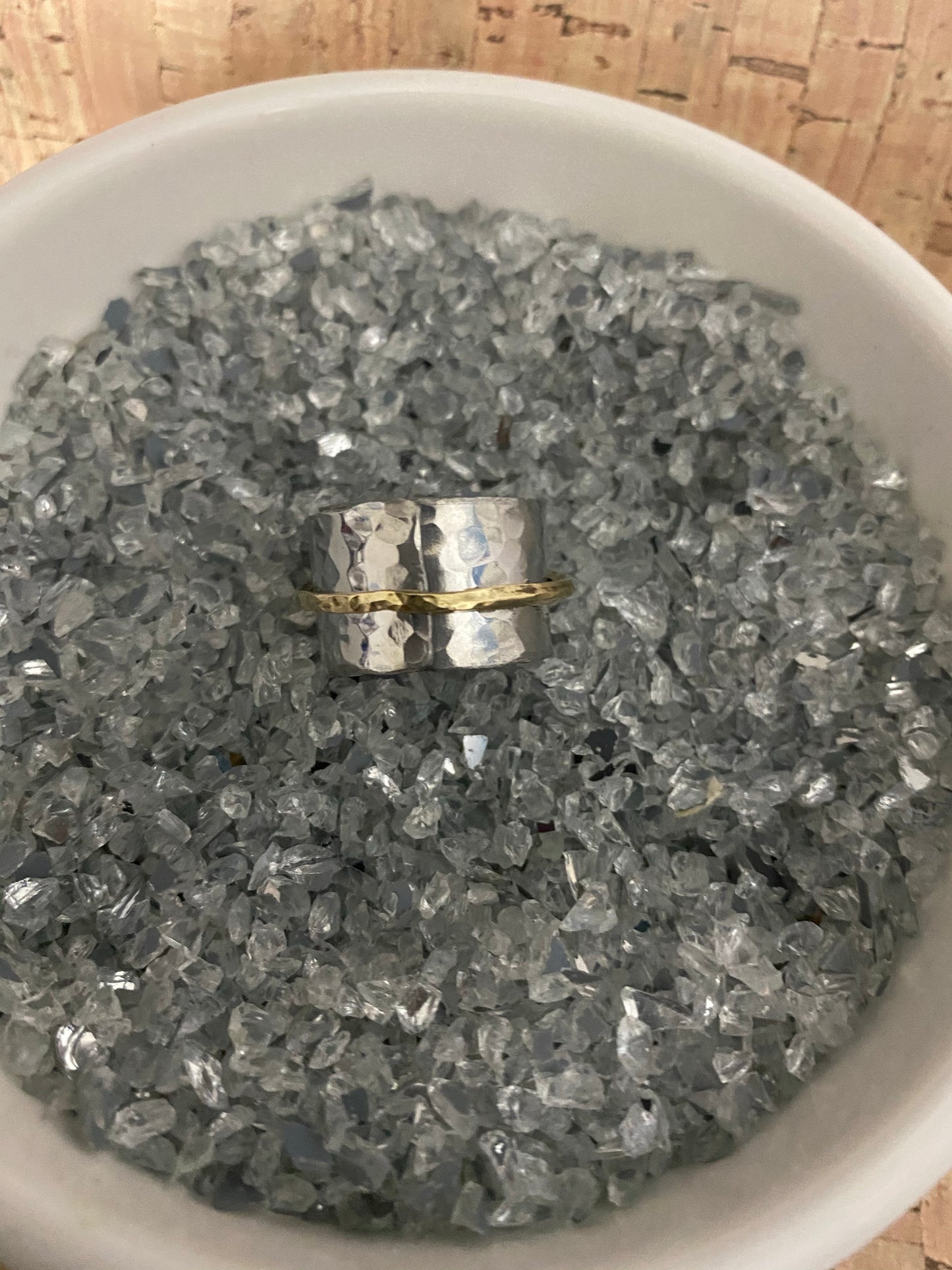 Sortija plata dorado