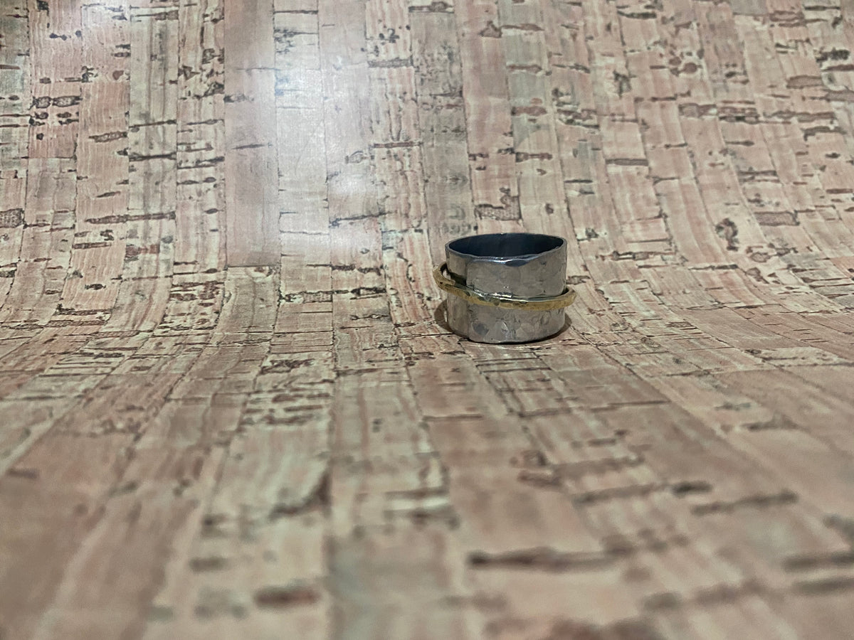 Sortija plata dorado